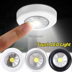 Luci notturne Touch Switch Luce notturna a LED Lampade wireless per armadi da cucina Armadi Luci portatili alimentate a batteria YQ240207