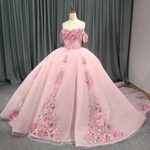 Ljusrosa från axeln 3d blommor applikation pärlor 15 klänning quinceanera boll klänning kvitten klänningar prinsessa formell tillfälle klänning