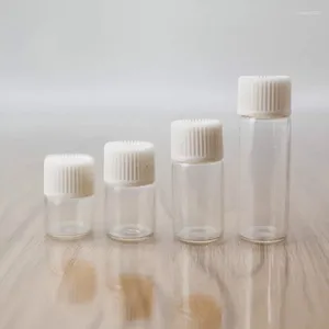 ボトル20pcs 1ml 2ml 3ml 4ml 5ml透明ミニガラスエッセンシャルオイル試薬補充可能なサンプルボトルバイアルジャーと白いキャップ