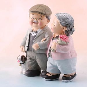 Resina moderna dos desenhos animados avó e vovô modelo escultura bolo namorados casal decoração para casa mesa estátua presente 240119
