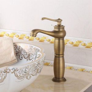 Zlew łazienki krany zabytkowe brązowy kranę wysoka naczynie mikser i zimna wodę wykończona