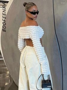 Kvinnors T-skjortor Boofeenaa Bubble Texture White Off the Shoulder Long Sleeve Crop Top Street Style Fall Fashion Women Sexig C82-BD15