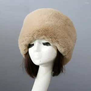 Berretti Cappello invernale antivento Soffice pelliccia sintetica da donna con berretto esterno caldo a forma di cupola per protezione per le orecchie accogliente da donna