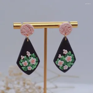 Dingle örhängen 2024 Fashion Flower Pendant For Women Girls Simple Trendy Handmade Clay Polymer Drop Earring Jewelry