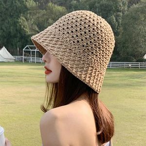 Berets Hollowed Womens Straw Hats Crochet Hat Bucket Uv Protection Sun Visor Beach Women Visors Ladies Summer Cap