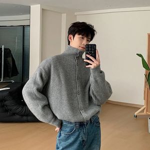 Retro Men Turtleneck Cardigan Stand Collar Loose Thicked Sticked Top Autumn Winter Korean Single Breasted Fashion Male Knitwear 240130