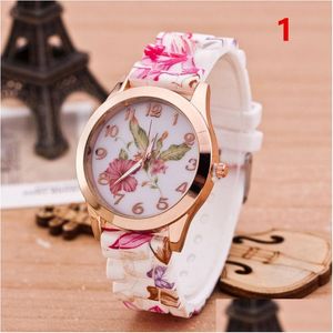 Andra klockor Fashion Geneva Woman Sile Flower Watch for Women Rose Gold Blossom Quartz armbandsur Mixed Style Drop Delivery DHA2B