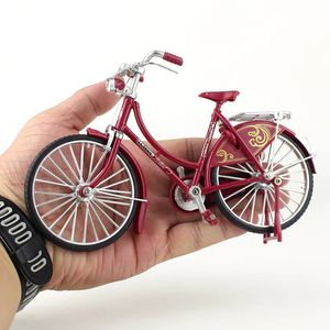 1 10 Mini Model Alloy Bicycle Diecast Vuxen Simulering Finger Mountain Metal Bike Decoration Collection Presents Toys for Boys 240125