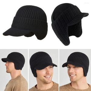 Berets Quente Beanie Chapéu Inverno Plush Fleece Forrado Peaked Knit Cap Outdoor Ear Protection Bomber Chapéus Homens