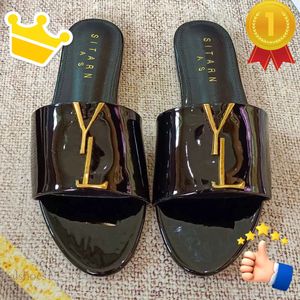 Slippers Designer Sandals Platform أحذية خارجية للأحذية للنساء غير المنقوشات للسيدات النشوة غير الرسمية