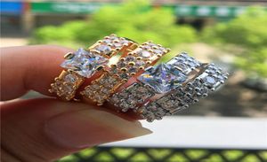 ファッションの男性女性輪を鳴らす高品質のイエローホワイトゴールドメッキスパーリングCZダイヤモンドリングセット