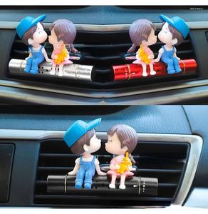 Автомобильный освежитель воздуха, милая кукла для пары, аксессуары для любителей мультфильмов, интерьерный металлический зажим для ароматерапии, парфюмерный орнамент
