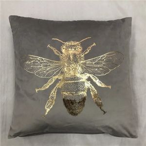 Säljer insektsfolie Printing Square Velvet Bee Cushion Cover Gold Stamping Throw Pudowcase 240129