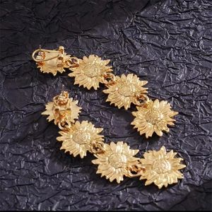 Stud Küpe Vintage Gold Gümüş Renk Ayçiçeği Kadınlar İçin Boho Studs Bohemian Zarif Şık Sallantı Kız Arkadaşı Kadın Damla