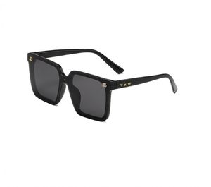 2023高級デザイナーLouiseitiesViutonities Sunglasses Men for Women Classics Beach Shading UV Protection Glasses Sevently Loguat Vain 0066