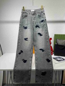 Mulheres jeans designer 2023 design de luxo rua wear azul bordado denim calças femininas cintura alta solta bv8d