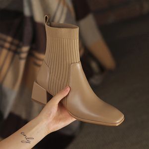 Осенняя женская обувь в стиле ретро, ботильоны для девочек, модная обувь на платформе, повседневная офисная зимняя обувь на толстом каблуке, размер 35–43 240129