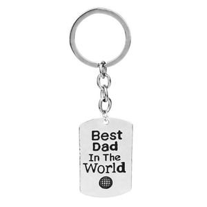 Ny nyckelring pappa i världen Keyring Family Fathers Day Gift Män smycken Daddy Presents Herren bil Key Charm Pendant1281814