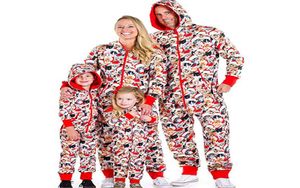 Familie Weihnachten passende Pyjamas Mama Papa und Kinder Nachtwäsche Familie passende Kapuzenoveralls Weihnachten Glückskatze bedruckt Family3378646