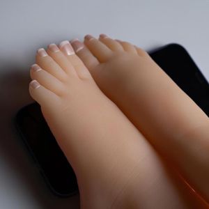 Falska naglar mannequin fotsimulering nagelpraxis fetisch silikon fötter modell för fotjob skor strumpdisplay 2000