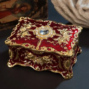 Metal Crafts European Style Retro Jewelry Box Creative Highend Ring Necklace Small Storage Gift 240125