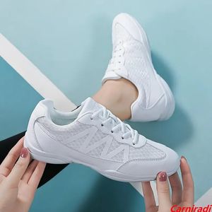 High Quality Lightweight Cheerleading Dance Shoes Girls Boy Summer Training Fitness Sneakers Kids Children Soft Gymnastics Shoes 240119