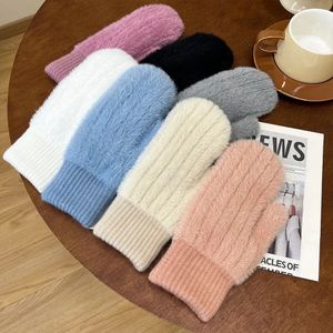 1Pair Women Winter Warm Plush Gloves Korean Sticked Soft Full Fingers Mittens Imitation Mink Velvet Girls Fashion Outdoor Gloves 240201