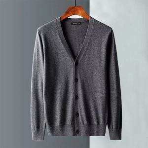 Outono masculino casaco camisola cardigan jumper topos sólido casual inverno vneck negócios quente moda masculina 240130