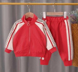 Kläduppsättningar Designer Children Clothing Suit Baby Boys Girl Clothers Print dragkedja Jacketspants PCS Kids Tracksuit Toddler Spädbarn C9356034