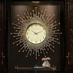 Orologi da parete Orologio da soggiorno Moderno Luce Lusso Sole Stile europeo Americano Art Déco Decorazioni per la casa e la decorazione