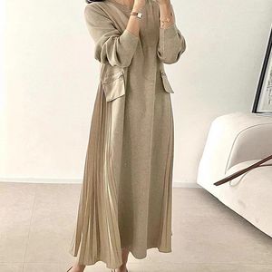 Casual Dresses Superaen 2024 Korean Chic Autumn Retro Elegant Round Neck Loose Patchwork veckad långärmad stickad klänning