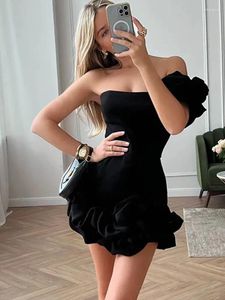 Casual klänningar 2024 Kvinnor Celebrity Sexy Black Pink Satin Party Dress Girls Birthday Night Club