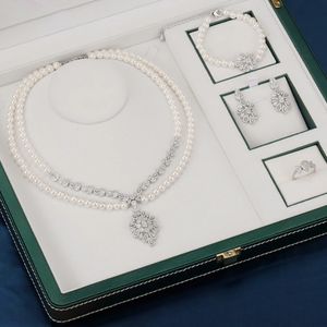 Wunderschöne doppellagige Perlenkette für Frauen, Zirkonia, 4-teiliges Schmuckset, Damen-Hochzeit, Braut-Choker-Accessoires 240202