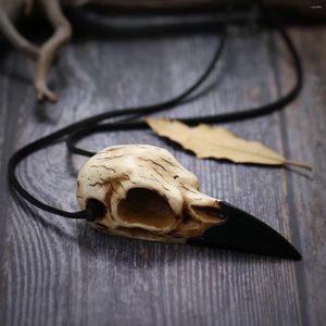 Chains Beige Antique Large Crow Skull Pendant Necklace Cast Resin Magpie Unique Gift Wholesale