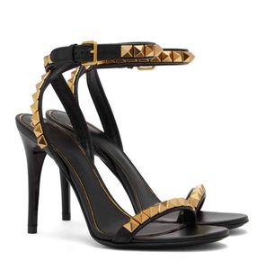 2024 Luxury Brand Women Golden Studs Sandals Shoes Rivets Inga Limit Chunky Heels Lady High Heels Comfort Daily Walking Heel Shoe EU35-43 med låda