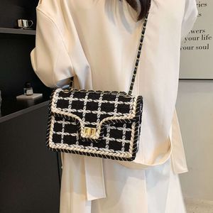 New fragrance chain single shoulder crossbody collar grid small square bag, unique texture and fashionable buckle women's bag 75% factory straight