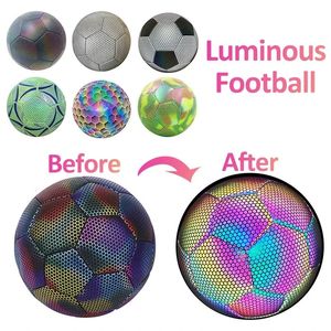 Pallone da calcio luminoso e luminoso, misura 5, intrattenimento sportivo olografico notturno per adulti, attrezzatura per l'allenamento 240131