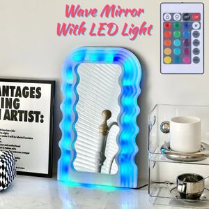 Glowing Wave Mirror med LED -ljus kosmetisk smink spegel smink skrivbord oregelbundet spegel estetisk kreativ ins heminredning 240127