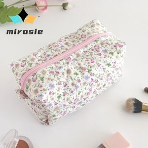 MIROSIE Floral Handmade Makeup Bag Travel Skincare Pink Zipper Pouch Toiletry Organizer for Beauty Quilted Gingham Inner Bag 240125