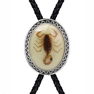 Gravata de bolo de escorpião de pedra natural para homem cowboy indiano ocidental corda de couro corda de liga de zinco 240202