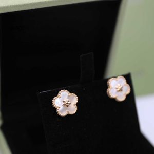 Tasarımcı Stud Küpe Van Yonca Küpe Cleef Dört Yaprak Yonca Küpe Çiçekler Mücevherler Vans Stud Lady Designer Çiçek Şekli Studs Küpe 925 STERLING Gümüş EA