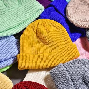 Береты для пары, осенне-зимние тонкие повседневные кепки для мужчин и женщин, модные теплые вязаные манжеты, доступны различные цвета
