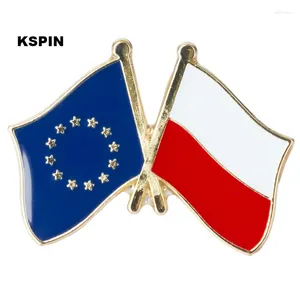Spille Unione Europea Polonia Bandiera dell'amicizia Distintivi con spille in metallo Spille decorative per vestiti XY0084
