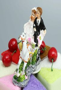 Feis Fashion Quotgroom i panna młoda siedzą na ciastku Topper Cake Dekoracja dekoracji ślubnej