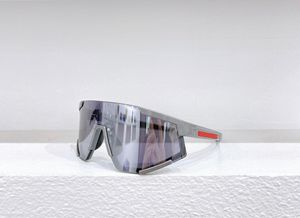 디자이너 방패 선글라스 흰색 바이저 레드 스트라이프 남성 여성 자전거 안경 남성 패션 편광 선글라스 야외 스포츠 안경 패키지 PR04