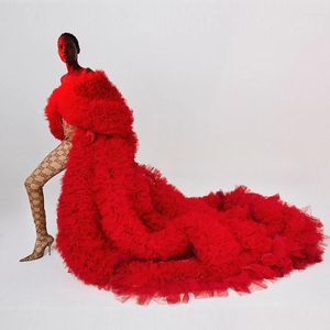 Abiti casual Luxury Red Full Ruffles Tulle Giacca lunga a strati Lush Mesh Overlay Coat Donna Kimino Robes Pography Gown Custom Made