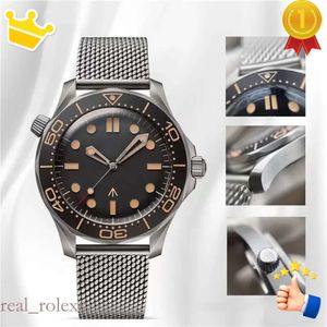 Watch Diver Mens 300M 007 Edition Master Automatic Mechanical Movement Men Watches Steel Male Wristwatches es
