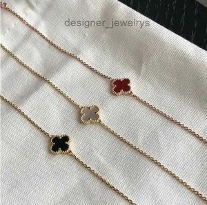 Vanclef Bilezik Van Clover Bileklik Tasarımcı Bilezikler 3 Modadan Moda Tasarımı Çift Side 4Clover Charm Bilezikler 18K Altın Paslanmaz Çelik Lüks Bilezik M