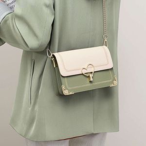 Bolsa feminina crossbody com corrente leve, bolsa de axilas de um ombro, presente de luxo para namorada, vendas diretas da fábrica