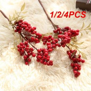 Dekorativa blommor 1/2/4st Berry Artificial Flower Fake Red Berries Christmas Year's Decor Tree Decoration